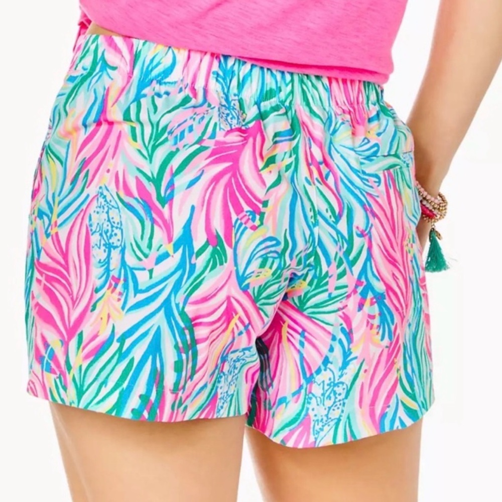 Lilly Pulitzer ocean short size M - Picture 2 of 6